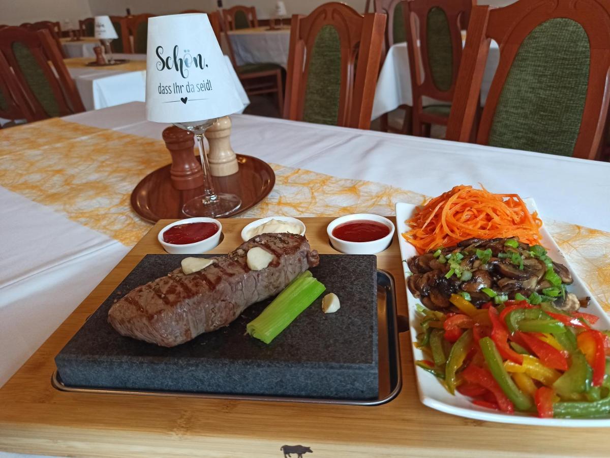 Schwarzes Ross Hotel & Restaurant Oberwiesenthal Buitenkant foto