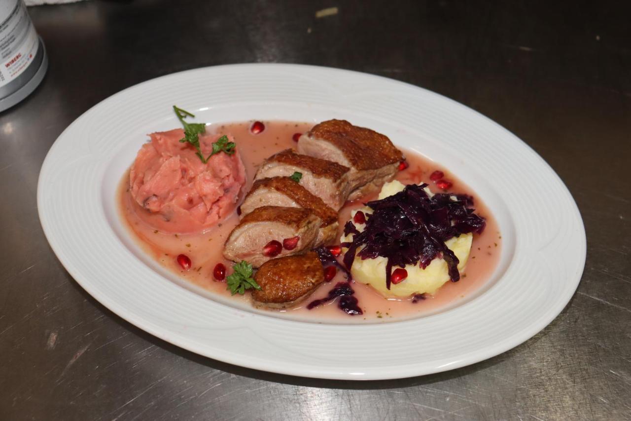 Schwarzes Ross Hotel & Restaurant Oberwiesenthal Buitenkant foto