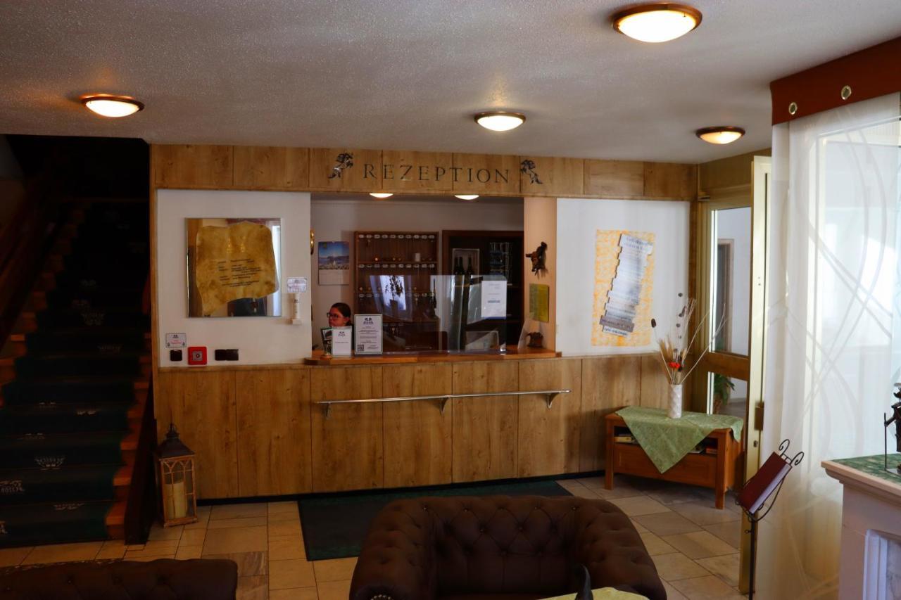 Schwarzes Ross Hotel & Restaurant Oberwiesenthal Buitenkant foto